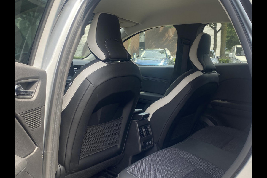 Renault Captur Techno Plug-in Hybride | Camera | Navi | Complete nette auto | Rijklaar met 12 mnd BOVAG garantie