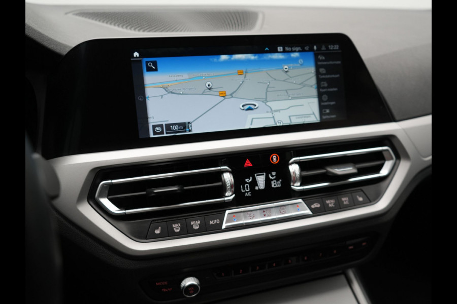 BMW 3 Serie Touring 320e Sportline Plug In Hybrid 204pk Dealer O.H PHEV | Sportstoelen Verwarmd | Camera | Apple Carplay | Navi Full Map | DAB | El. Achterklep |