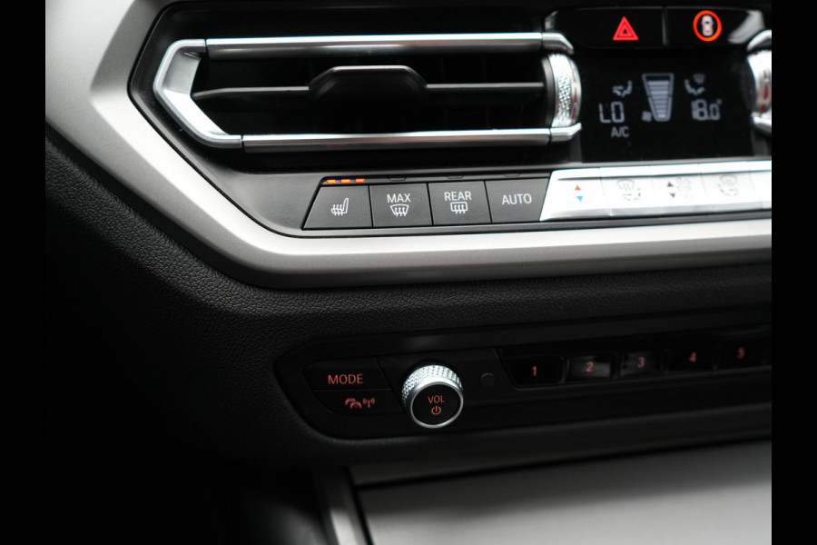 BMW 3 Serie Touring 320e Sportline Plug In Hybrid 204pk Dealer O.H PHEV | Sportstoelen Verwarmd | Camera | Apple Carplay | Navi Full Map | DAB | El. Achterklep |