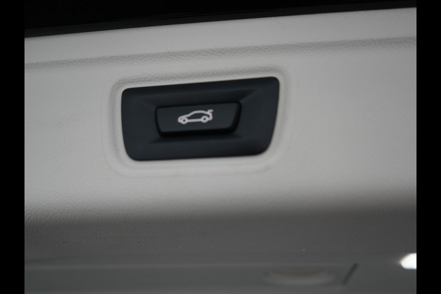BMW 3 Serie Touring 320e Sportline Plug In Hybrid 204pk Dealer O.H PHEV | Sportstoelen Verwarmd | Camera | Apple Carplay | Navi Full Map | DAB | El. Achterklep |