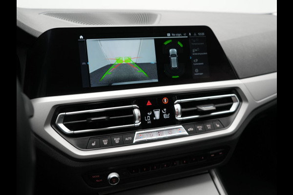 BMW 3 Serie Touring 320e Sportline Plug In Hybrid 204pk Dealer O.H PHEV | Sportstoelen Verwarmd | Camera | Apple Carplay | Navi Full Map | DAB | El. Achterklep |