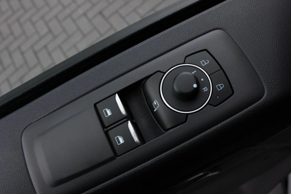 Ford Transit Custom 2.0 TDCI L2H1 170PK Limited DC / DUBBEL CABINE / JB- EDITION / DRIVER ASSISTANCE PACK / 5- ZITS /MY2024/CAMERA