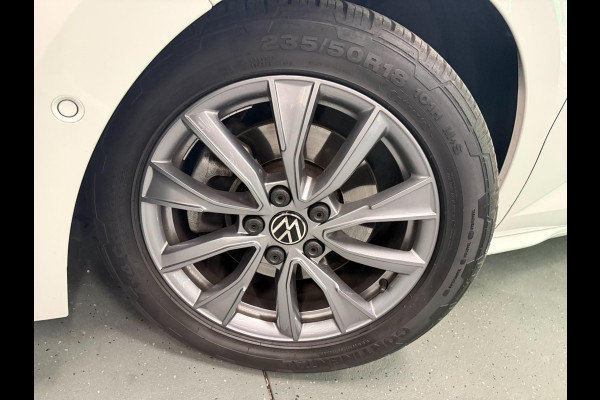 Volkswagen Multivan 1.4 eHybrid 7PERSOONS PANO/IQ-LICHT/NAVI/STOEL-M+MASSAGE/SFEERVERL/V-COCKPIT/CAM///