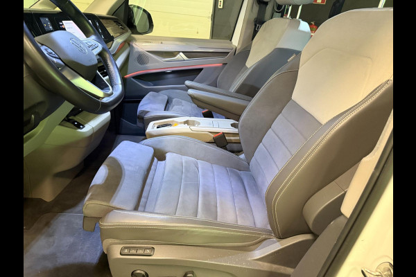 Volkswagen Multivan 1.4 eHybrid 7PERSOONS PANO/IQ-LICHT/NAVI/STOEL-M+MASSAGE/SFEERVERL/V-COCKPIT/CAM///