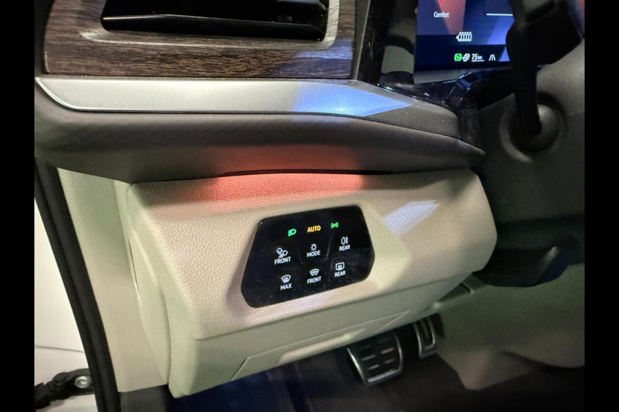 Volkswagen Multivan 1.4 eHybrid 7PERSOONS PANO/IQ-LICHT/NAVI/STOEL-M+MASSAGE/SFEERVERL/V-COCKPIT/CAM///