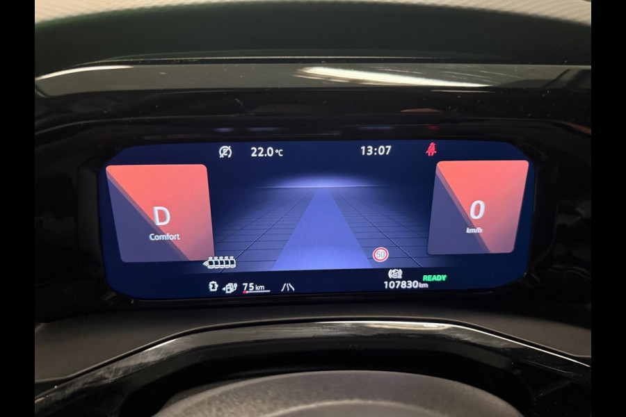 Volkswagen Multivan 1.4 eHybrid 7PERSOONS PANO/IQ-LICHT/NAVI/STOEL-M+MASSAGE/SFEERVERL/V-COCKPIT/CAM///