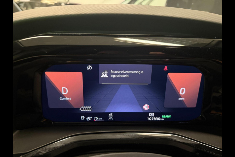 Volkswagen Multivan 1.4 eHybrid 7PERSOONS PANO/IQ-LICHT/NAVI/STOEL-M+MASSAGE/SFEERVERL/V-COCKPIT/CAM///