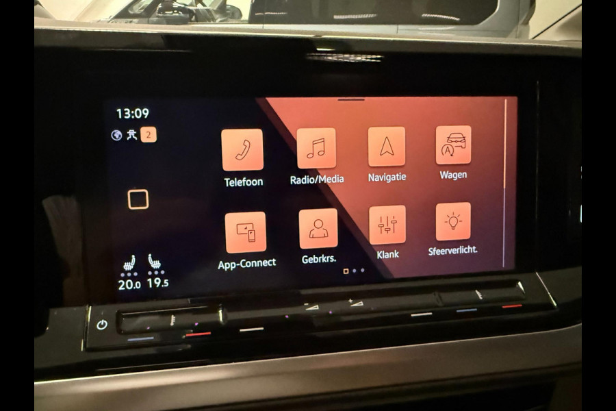 Volkswagen Multivan 1.4 eHybrid 7PERSOONS PANO/IQ-LICHT/NAVI/STOEL-M+MASSAGE/SFEERVERL/V-COCKPIT/CAM///
