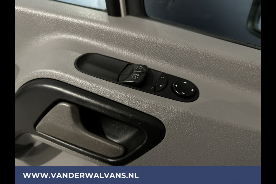 Mercedes-Benz Sprinter 316 CDI 163pk L2H2 Euro6 Airco | 2800kg trekhaak | Cruisecontrol | Parkeersensoren zijdeur