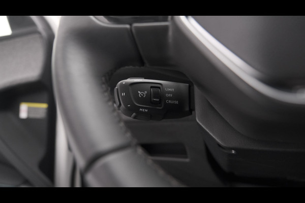 Peugeot 3008 1.6 HYbrid4 300 Allure Pack Business 4x4 | Camera | Apple Carplay | Dodehoekdetectie | Stoelverwarming | Plugin-Hybrid