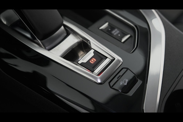Peugeot 3008 1.6 HYbrid4 300 Allure Pack Business 4x4 | Camera | Apple Carplay | Dodehoekdetectie | Stoelverwarming | Plugin-Hybrid