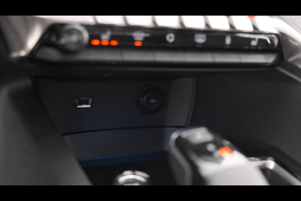Peugeot 3008 1.6 HYbrid4 300 Allure Pack Business 4x4 | Camera | Apple Carplay | Dodehoekdetectie | Stoelverwarming | Plugin-Hybrid