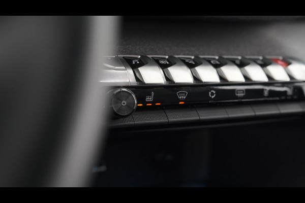 Peugeot 3008 1.6 HYbrid4 300 Allure Pack Business 4x4 | Camera | Apple Carplay | Dodehoekdetectie | Stoelverwarming | Plugin-Hybrid