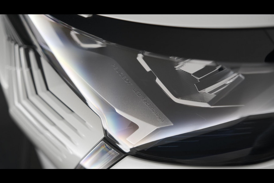 Peugeot 3008 1.6 HYbrid4 300 Allure Pack Business 4x4 | Camera | Apple Carplay | Dodehoekdetectie | Stoelverwarming | Plugin-Hybrid