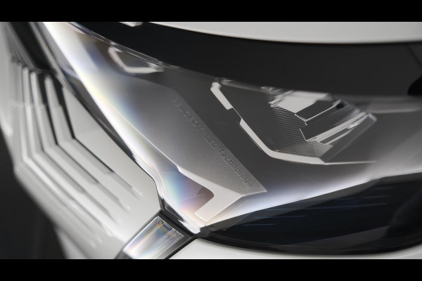 Peugeot 3008 1.6 HYbrid4 300 Allure Pack Business 4x4 | Camera | Apple Carplay | Dodehoekdetectie | Stoelverwarming | Plugin-Hybrid