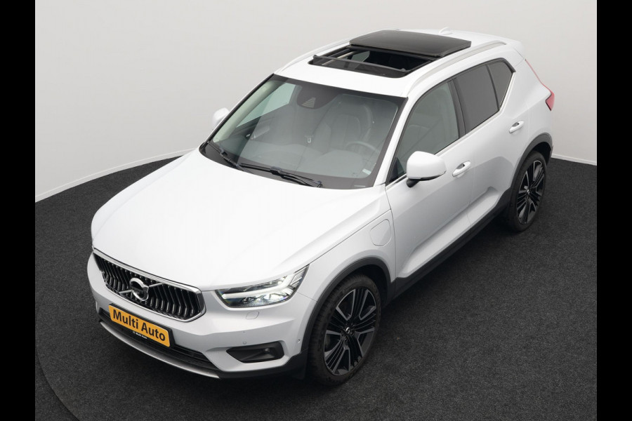 Volvo XC40 T4 Recharge Inscription Plug In Hybrid 211pk Dealer O.H PHEV | Panodak | Lederen Sportstoelen Memory | Adaptive Cruise | 360 Camera | 21"L.M | Harman Kardon | Keyless |