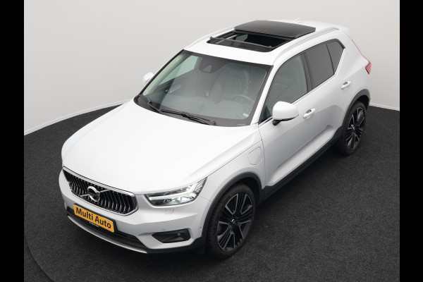 Volvo XC40 T4 Recharge Inscription Plug In Hybrid 211pk Dealer O.H PHEV | Panodak | Lederen Sportstoelen Memory | Adaptive Cruise | 360 Camera | 21"L.M | Harman Kardon | Keyless |