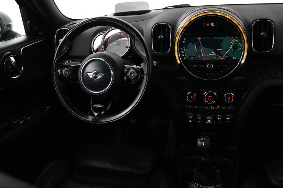 MINI Countryman 1.5 Cooper Chili (PANORAMADAK, STOELVERWARMING, ACHTERUITRIJCAMERA, H&K AUDIO, HEAD-UP DISPLAY)