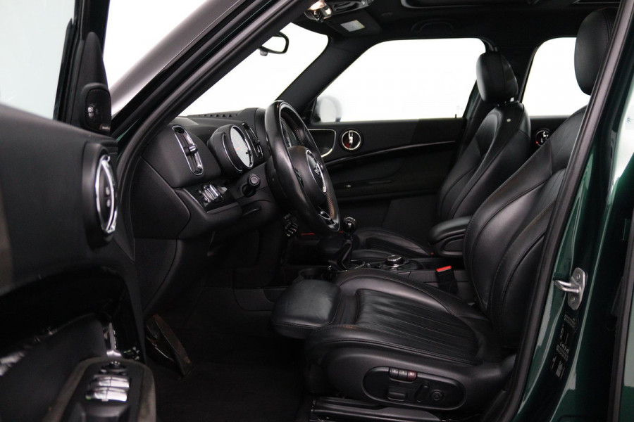 MINI Countryman 1.5 Cooper Chili (PANORAMADAK, STOELVERWARMING, ACHTERUITRIJCAMERA, H&K AUDIO, HEAD-UP DISPLAY)