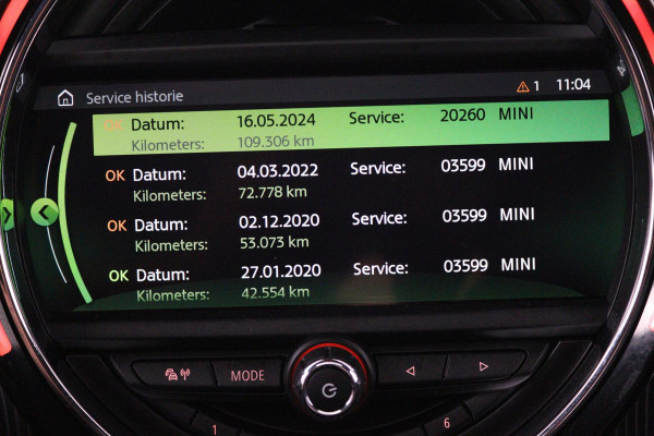 MINI Countryman 1.5 Cooper Chili (PANORAMADAK, STOELVERWARMING, ACHTERUITRIJCAMERA, H&K AUDIO, HEAD-UP DISPLAY)