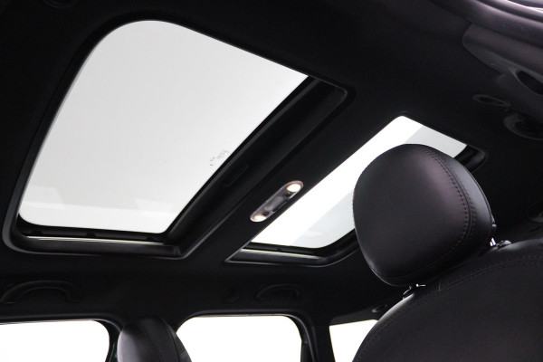 MINI Countryman 1.5 Cooper Chili (PANORAMADAK, STOELVERWARMING, ACHTERUITRIJCAMERA, H&K AUDIO, HEAD-UP DISPLAY)