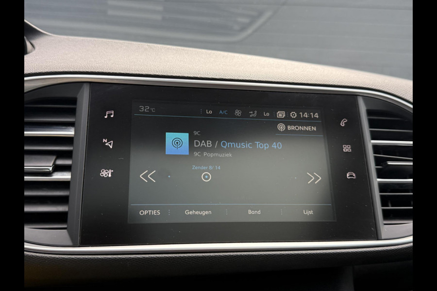 Peugeot 308 SW 1.2 PureTech Blue Lease Executive 2e Eigenaar,Pano,110pk,Navi,Dealer Onderhouden,Clima,Cruise,Pdc V+A,Lm velgen,Apk tot 12-2025