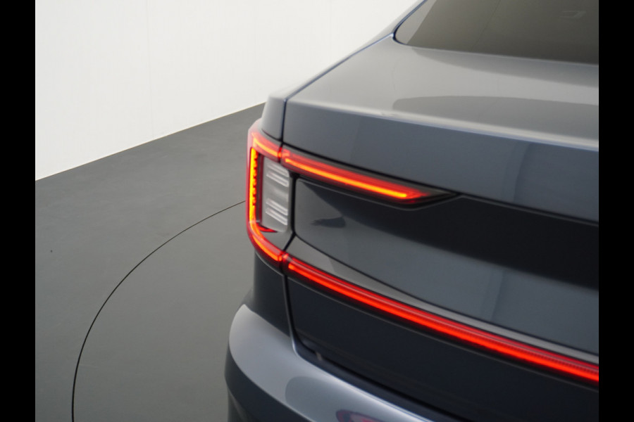 Polestar 2 AUT. 408 pk Long Range Dual Motor 78kWh Panorama-Dak Harman&Kardon® Electr.Stoelen Verwarmd+Achterbank+Stuur Adaptive-Cruise Car Verkeersbord detectie Regen-Lichtsensor Virtual-Cockpit Home-Link Bots waarschuwing Autonoom-Rem Lane Assist Keyless Connected 1e Eigenaar Origineel Nederlandse Auto 1.500kg Trekvermogen 660Nm! € 59.000 nieuw!