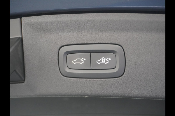 Polestar 2 AUT. 408 pk Long Range Dual Motor 78kWh Panorama-Dak Harman&Kardon® Electr.Stoelen Verwarmd+Achterbank+Stuur Adaptive-Cruise Car Verkeersbord detectie Regen-Lichtsensor Virtual-Cockpit Home-Link Bots waarschuwing Autonoom-Rem Lane Assist Keyless Connected 1e Eigenaar Origineel Nederlandse Auto 1.500kg Trekvermogen 660Nm! € 59.000 nieuw!