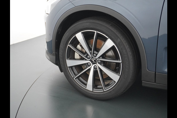 Polestar 2 AUT. 408 pk Long Range Dual Motor 78kWh Panorama-Dak Harman&Kardon® Electr.Stoelen Verwarmd+Achterbank+Stuur Adaptive-Cruise Car Verkeersbord detectie Regen-Lichtsensor Virtual-Cockpit Home-Link Bots waarschuwing Autonoom-Rem Lane Assist Keyless Connected 1e Eigenaar Origineel Nederlandse Auto 1.500kg Trekvermogen 660Nm! € 59.000 nieuw!