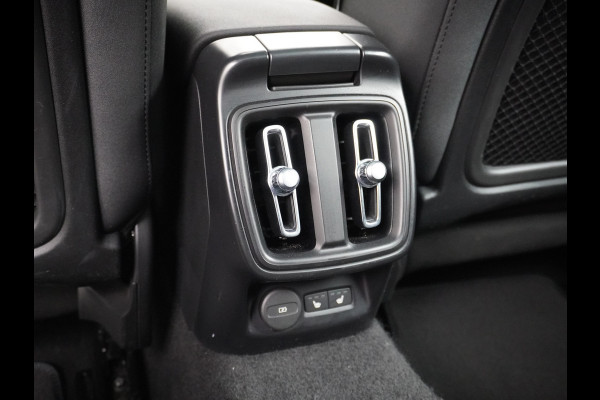 Polestar 2 AUT. 408 pk Long Range Dual Motor 78kWh Panorama-Dak Harman&Kardon® Electr.Stoelen Verwarmd+Achterbank+Stuur Adaptive-Cruise Car Verkeersbord detectie Regen-Lichtsensor Virtual-Cockpit Home-Link Bots waarschuwing Autonoom-Rem Lane Assist Keyless Connected 1e Eigenaar Origineel Nederlandse Auto 1.500kg Trekvermogen 660Nm! € 59.000 nieuw!
