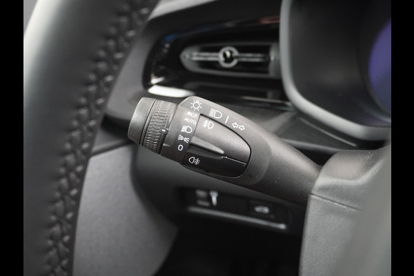 Polestar 2 AUT. 408 pk Long Range Dual Motor 78kWh Panorama-Dak Harman&Kardon® Electr.Stoelen Verwarmd+Achterbank+Stuur Adaptive-Cruise Car Verkeersbord detectie Regen-Lichtsensor Virtual-Cockpit Home-Link Bots waarschuwing Autonoom-Rem Lane Assist Keyless Connected 1e Eigenaar Origineel Nederlandse Auto 1.500kg Trekvermogen 660Nm! € 59.000 nieuw!