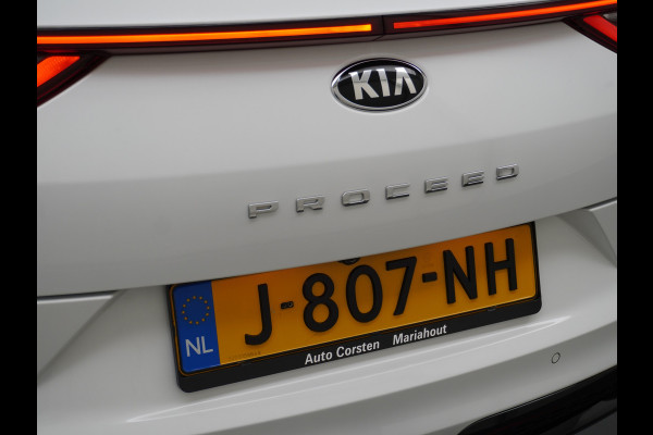 Kia ProCeed 1.4 T-GDI 141PK Autom. GT-Line Panoramadak Virtual Cockpit Trekhaak Navi Camera Ecc Apple Carplay Android Auto Adap.Cruise Stoel Keyless DAB Lmv 17" Led Dodehoekdetector Rijstrooksensor met correctie Elek.Achterklep Verkeersbord detectie Uitparkeer waarschuwing Zeer compleet! Origineel Nederlandse Auto €35.000,- nieuw