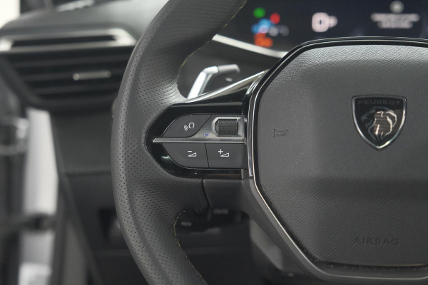 Peugeot 2008 Hybrid 136 e-DSC6 GT | 360 Camera | Adaptieve Cruise Control | Dodehoekdetectie | Navigatie