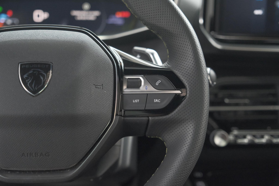 Peugeot 2008 Hybrid 136 e-DSC6 GT | 360 Camera | Adaptieve Cruise Control | Dodehoekdetectie | Navigatie