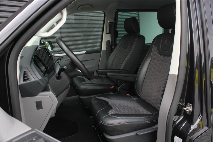 Volkswagen Transporter 2.0 TDI L2H1 30 DC BULLI 199PK DUBBEL CABINE / LEDEREN BEKLEDING / PDC / VERLAGINGSVEREN / 2X SCHUIFDEUR