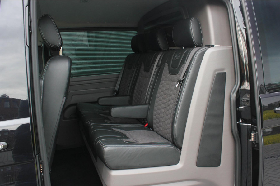 Volkswagen Transporter 2.0 TDI L2H1 30 DC BULLI 199PK DUBBEL CABINE / LEDEREN BEKLEDING / PDC / VERLAGINGSVEREN / 2X SCHUIFDEUR