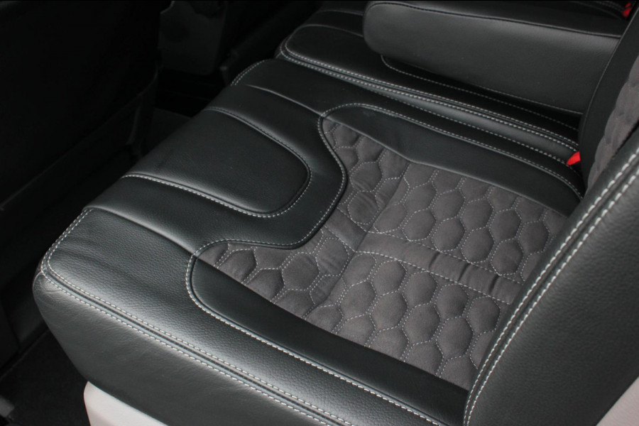 Volkswagen Transporter 2.0 TDI L2H1 30 DC BULLI 199PK DUBBEL CABINE / LEDEREN BEKLEDING / PDC / VERLAGINGSVEREN / 2X SCHUIFDEUR