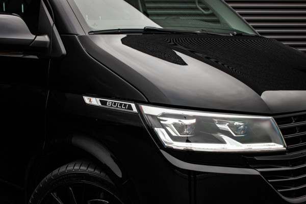Volkswagen Transporter 2.0 TDI L2H1 30 DC BULLI 199PK DUBBEL CABINE / LEDEREN BEKLEDING / PDC / VERLAGINGSVEREN / 2X SCHUIFDEUR