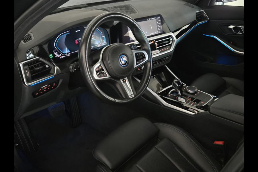 BMW 3 Serie Touring 320e SPORTLINE | SPORTSTOELEN | LEDER | 18 INCH LM VELGEN |