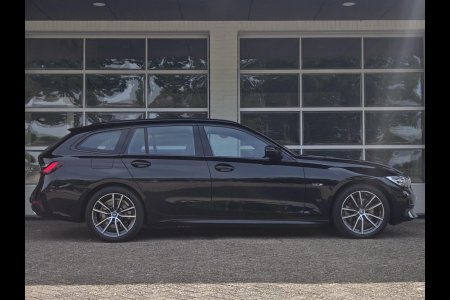 BMW 3 Serie Touring 320e SPORTLINE | SPORTSTOELEN | LEDER | 18 INCH LM VELGEN |