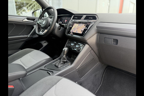 Volkswagen Tiguan Allspace 1.5 TSI Highline Bus. 3 X R-Line 7p. Pano|Trekhaak|Dynaudio
