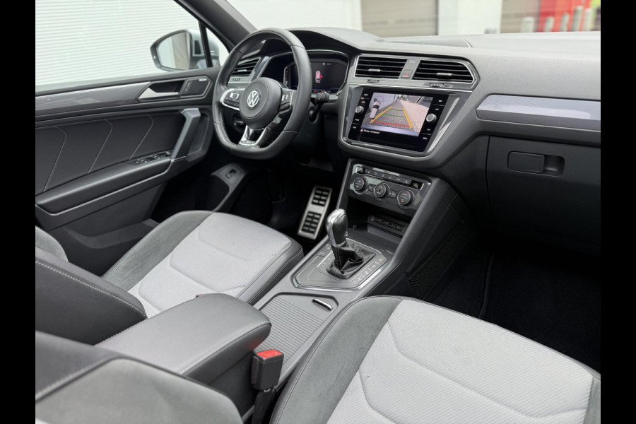 Volkswagen Tiguan Allspace 1.5 TSI Highline Bus. 3 X R-Line 7p. Pano|Trekhaak|Dynaudio