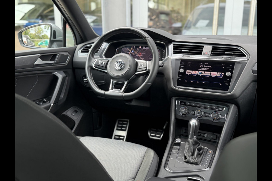 Volkswagen Tiguan Allspace 1.5 TSI Highline Bus. 3 X R-Line 7p. Pano|Trekhaak|Dynaudio