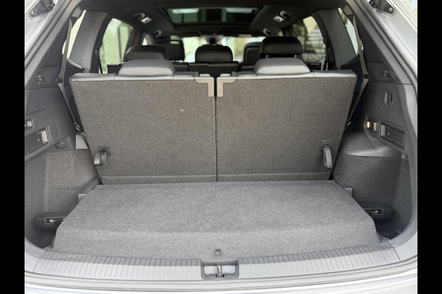 Volkswagen Tiguan Allspace 1.5 TSI Highline Bus. 3 X R-Line 7p. Pano|Trekhaak|Dynaudio