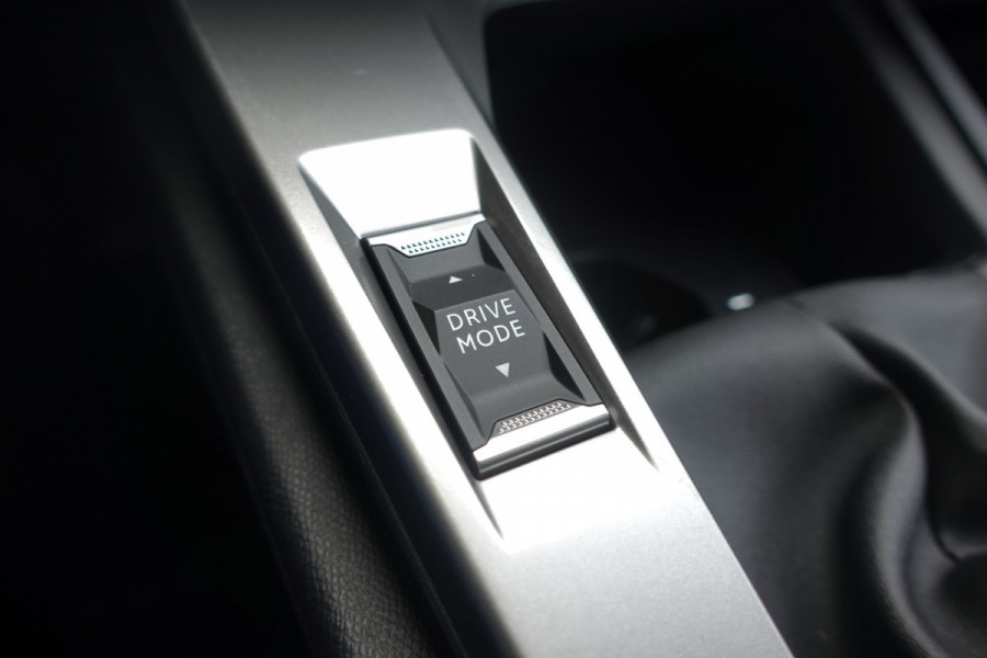 Peugeot 308 SW 1.2 PureTech Active Pack Business | Vakantie Deal | Carplay | Licht metalen velgen | Stoel VW