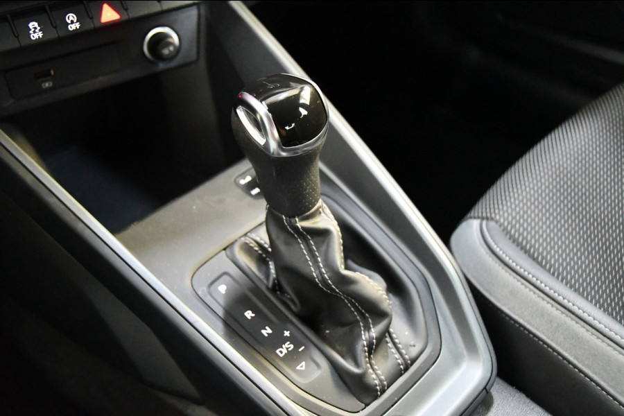 Audi A1 SPORTBACK 25 TFSI S line automaat