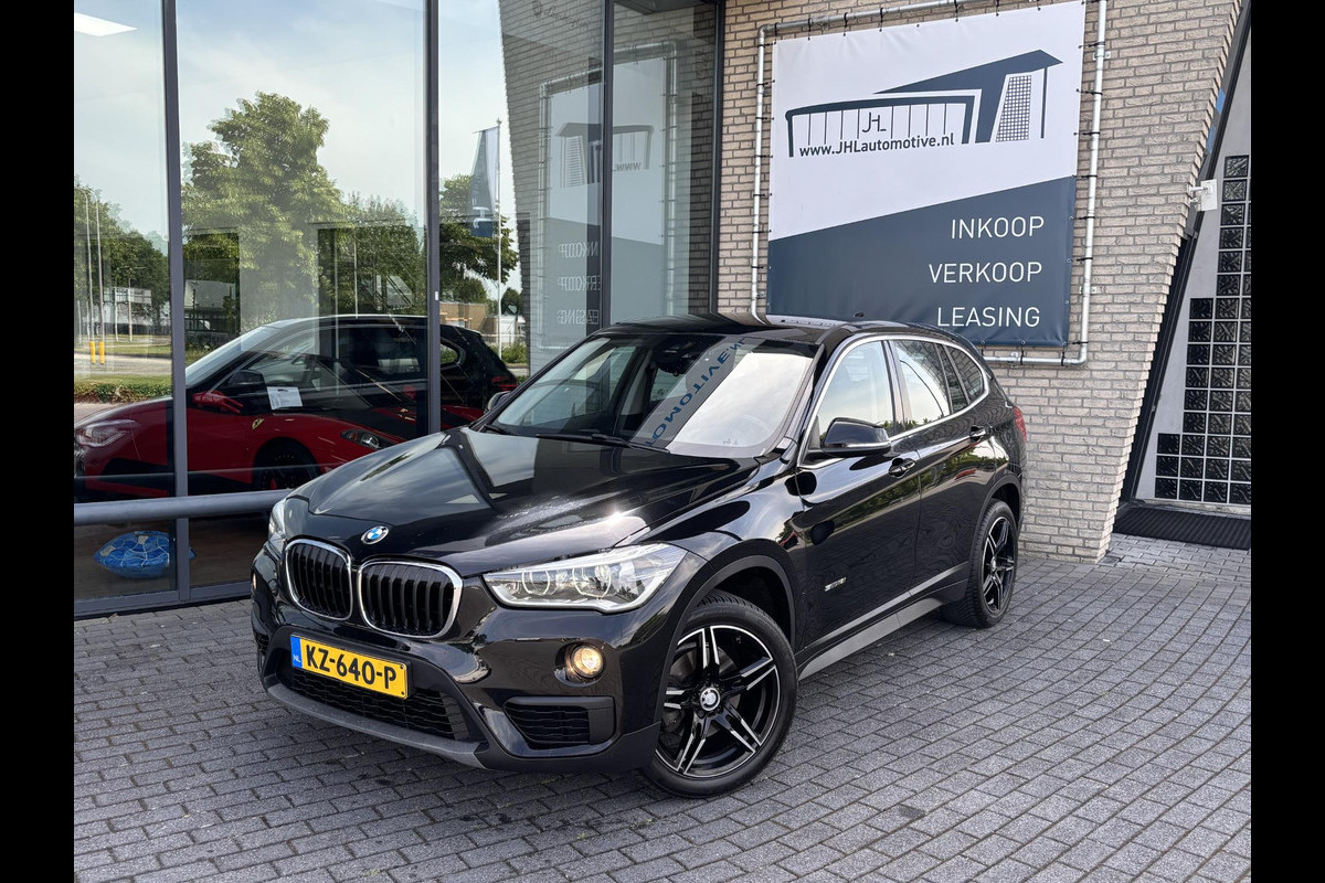 BMW X1 sDrive18i Centennial Executive*NAVI*SPORTSTOEL*ECC BMW X1 sDrive18i Centennial Executive*NAVI*SPORTSTOEL*ECC