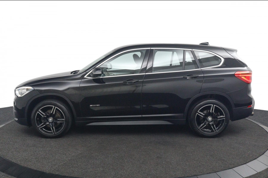 BMW X1 sDrive18i Cent.Exe*FULL-LED*NAVI*SPORTSTOEL*ECC*