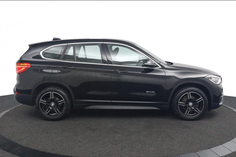 BMW X1 sDrive18i Cent.Exe*FULL-LED*NAVI*SPORTSTOEL*ECC*