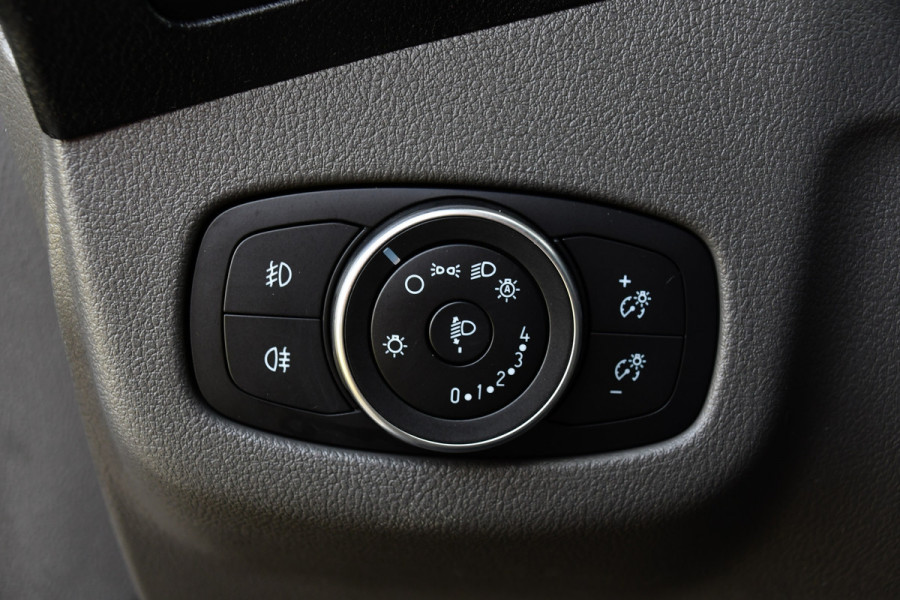 Ford Transit Connect 1.5 EcoBlue L2 PB Edition Camera, Cruise, 120PK, Automaat, NAVI, Stoelverwarming, Carplay, Trekhaak, Sensoren, Uniek!